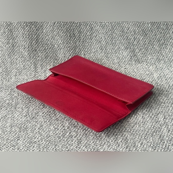 Michael Kors Red Wallet with Gold Hardware - Picture 13 of 16